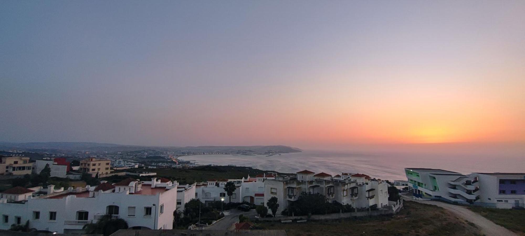 Magnifique Appartement De Standing A Tanger Avec Vue Sur Mer Et Acces Piscine Eksteriør billede